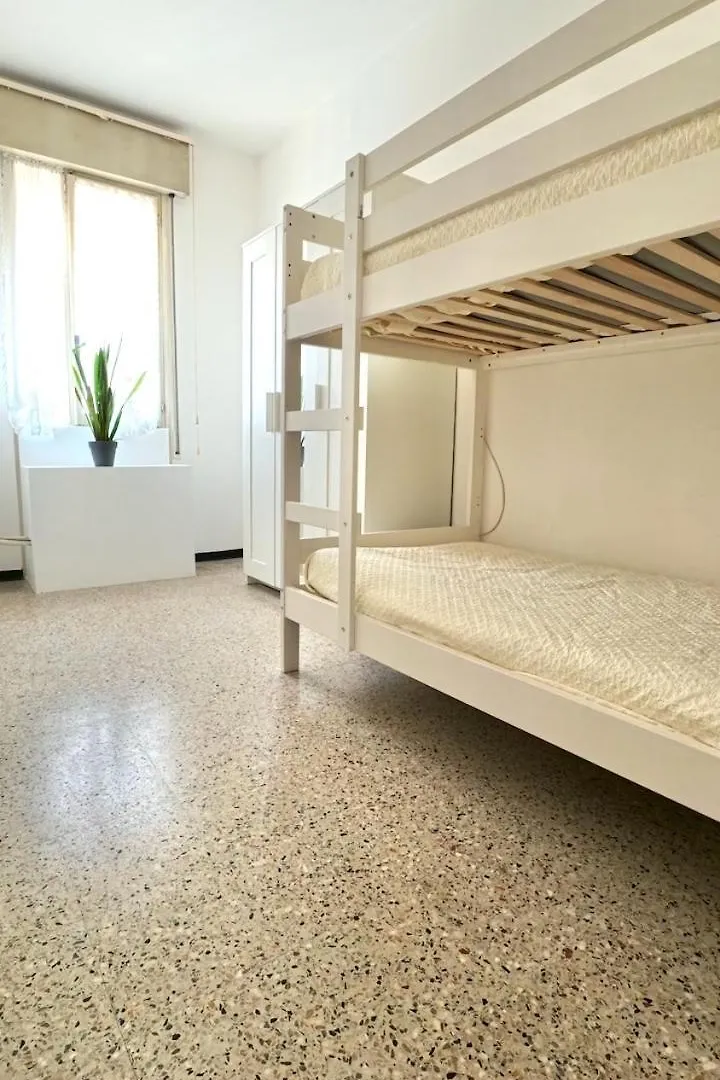 Centro Commerciale 4 - Home Immobiliare Lido di Jesolo 0*,  Włochy